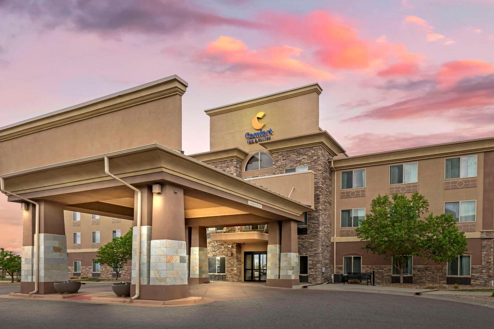 Comfort Inn & Suites Brighton Denver Ne Medical Center Extérieur photo