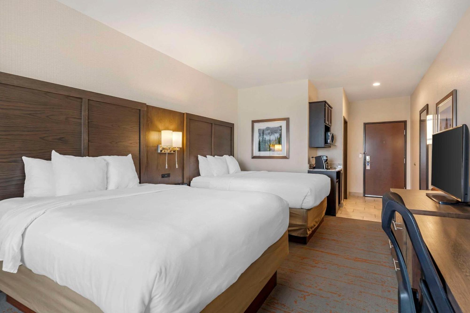 Comfort Inn & Suites Brighton Denver Ne Medical Center Extérieur photo