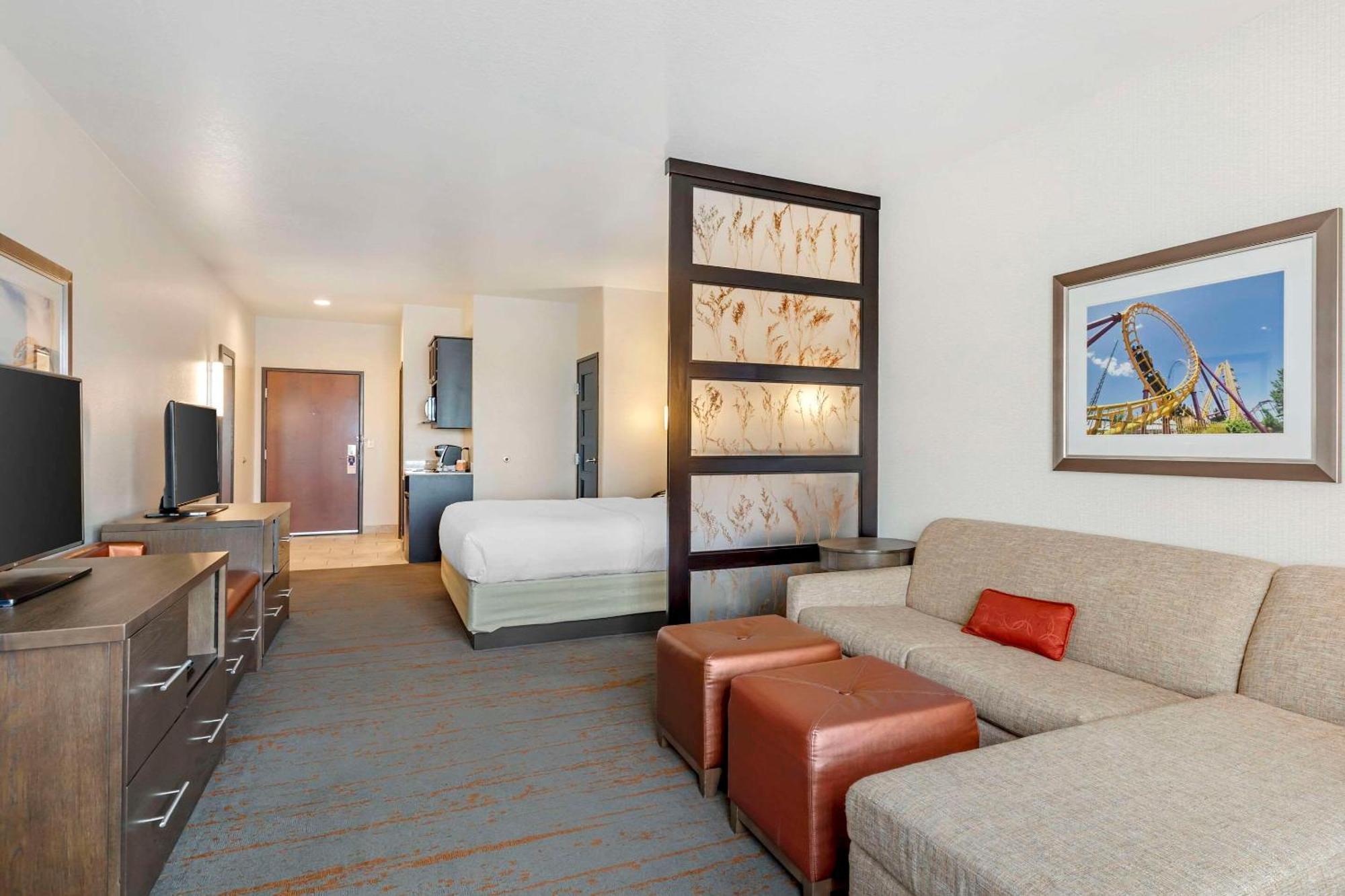 Comfort Inn & Suites Brighton Denver Ne Medical Center Extérieur photo