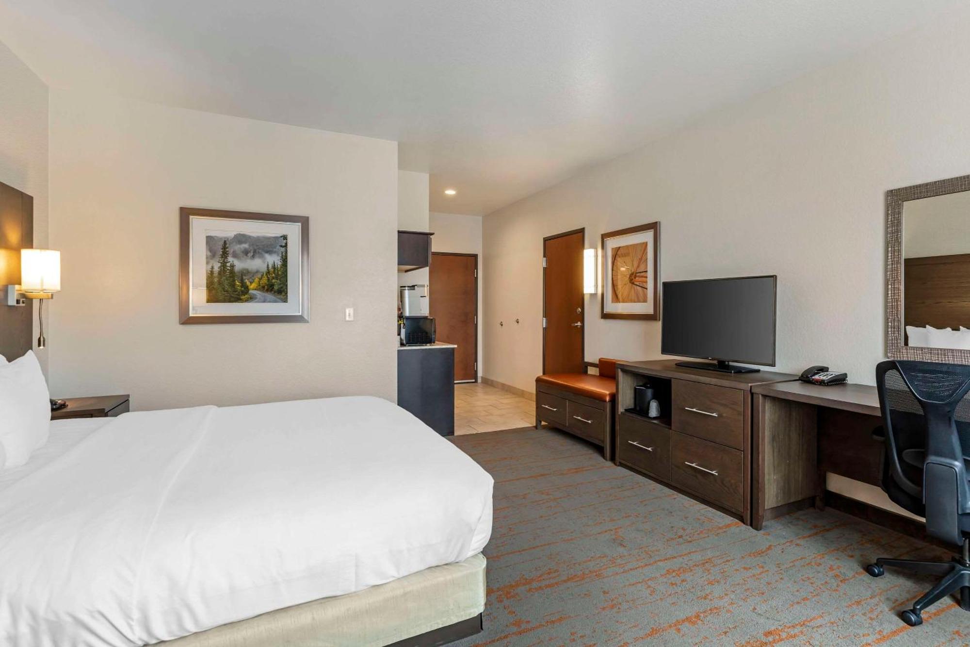 Comfort Inn & Suites Brighton Denver Ne Medical Center Extérieur photo