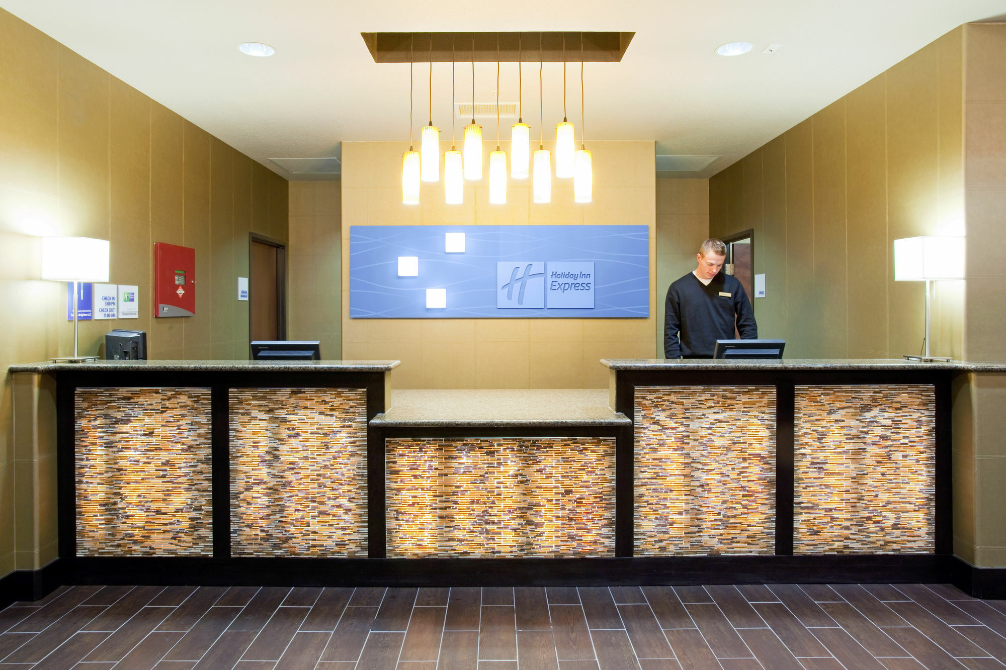 Comfort Inn & Suites Brighton Denver Ne Medical Center Extérieur photo